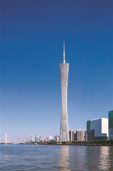 ③广州塔 建筑总高度600米，主塔体高450米，是当时中国第一、世界第三旅游观光塔，创造了一系列建筑上的“世界之最”。