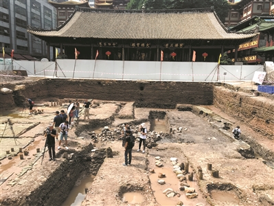 位于大佛寺南院建设工地的发掘现场。