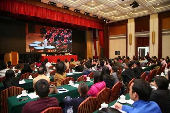 特邀名家点金 提升专业水平--广州市教育局举办