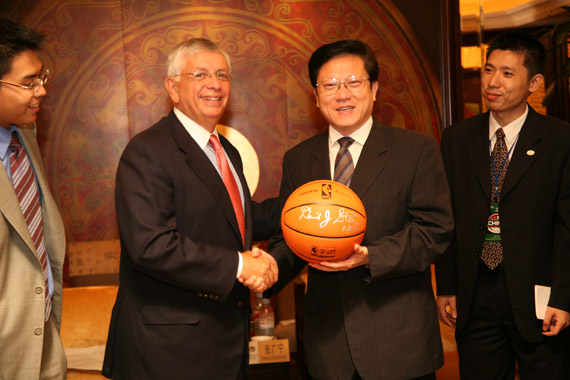 广州政府门户网站 - 张广宁会见美国NBA总裁一