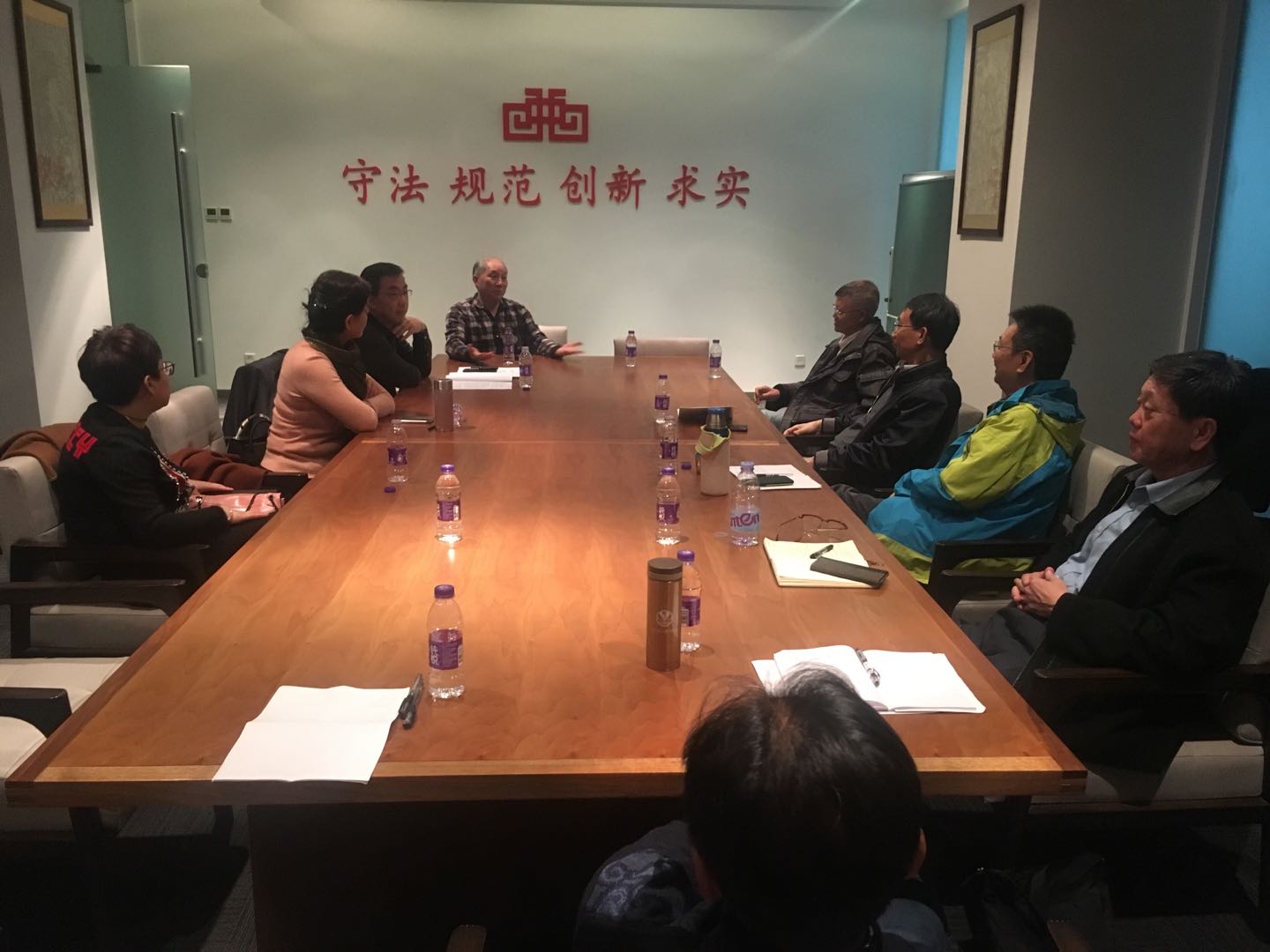 调研组一行和西安市政府参事室、市文物局有关同志座谈交流