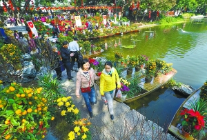 广州水上花市雄鸡开埠 将持续8天