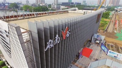 岭南V谷建成，低效旧厂房变身高科技园区。