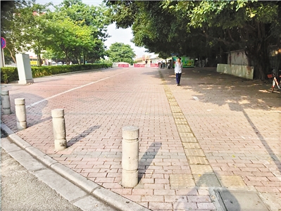 瑞宝涌南洲北路桥头占道停车已清理。