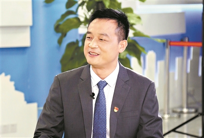广州开发区行政审批局局长代新祥