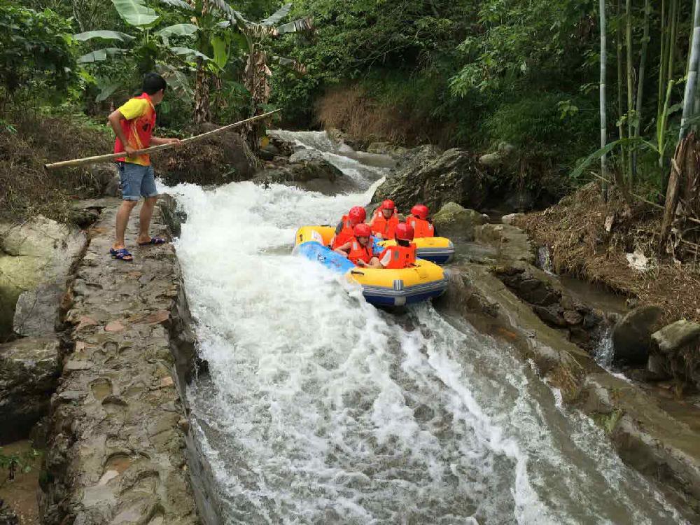 碧水峡高山漂流