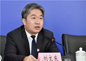 广州市白云区松洲街党工委书记刘文东.jpg