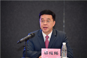 å¹¿å·å¸äººå¤§ä»£è¡¨ãå¸å·¥åèå¯ä¸»å¸­ãéåå»å­¦éå¢è£äºé¿æ¢èé­