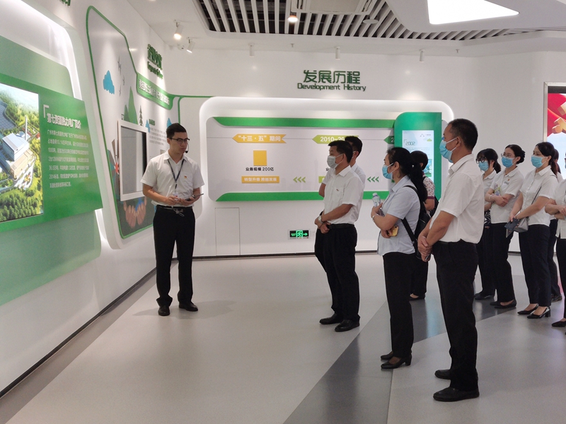 参观照片2.jpg
