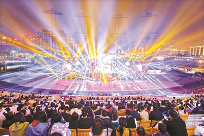 海心沙广州超级跨年现场气氛热烈。.png