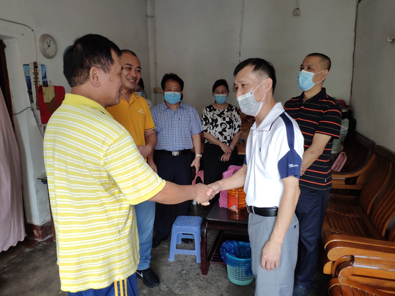 暖心行动，黄花岗公园走访慰问退役军人1.jpg