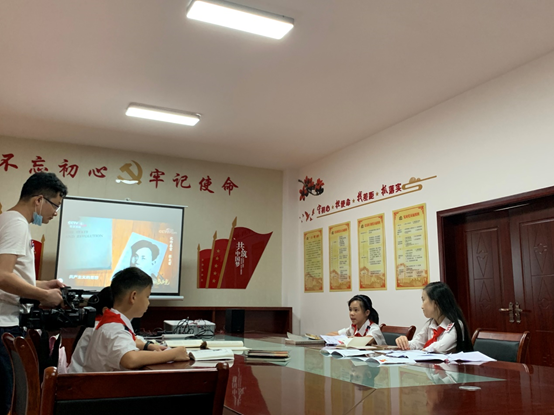 8月18日，文德路小学.png
