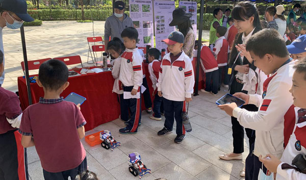 图七：清远市广铁一中附属外国语小学活动现场.jpg