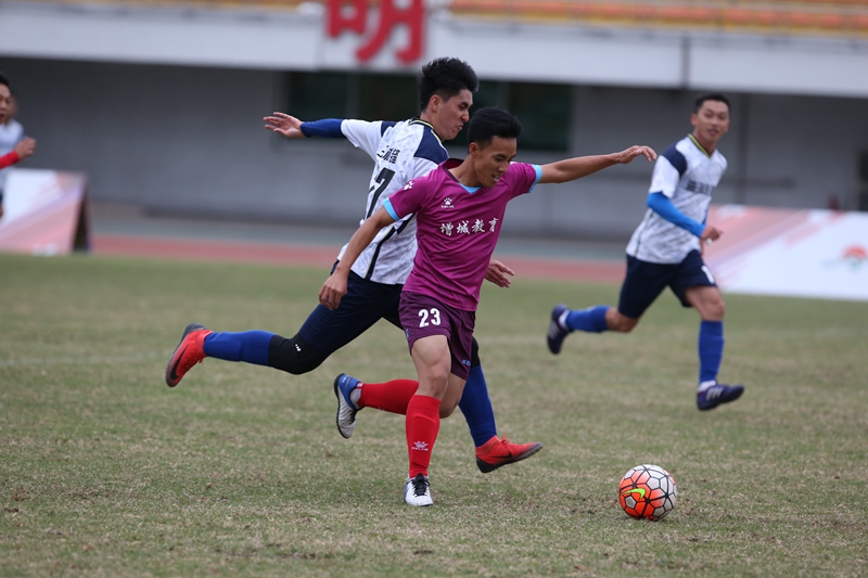 3.教师足球比赛现场_副本.jpg