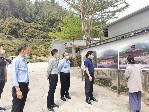 区政协党组书记、主席邓庆彪等一行实地走访石门禅院