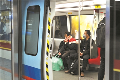 广州地铁将逐步恢复运力。
