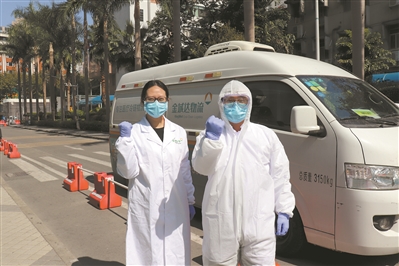 金域医学PCR检验人员投入疫情防控阻击战。.jpg