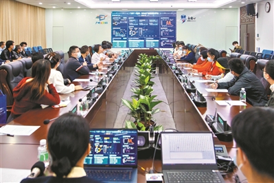 广州数字政府公众开放日活动启幕 市民代表走进12345热线现场