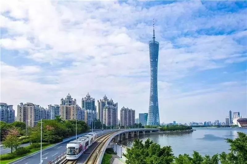 读懂今天的中国必须读懂中国共产党
