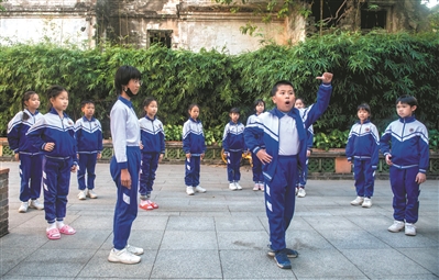 把“南国红豆”种在更多孩童心间