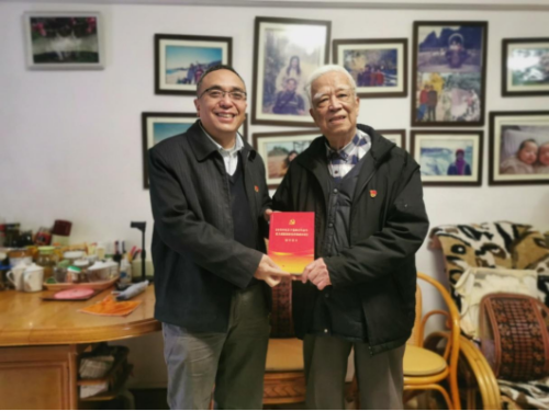 广州市水务局开展2022年元旦春节期间走访慰问离退休干部工作（审核稿）602.png