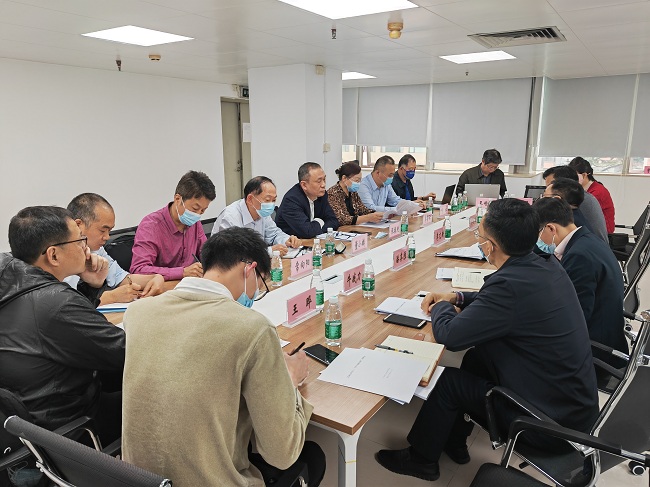 座谈会.jpg