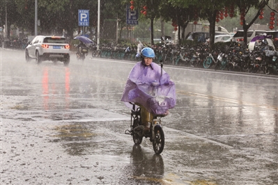 “最强降雨”开启 明后雨势最大.jpg