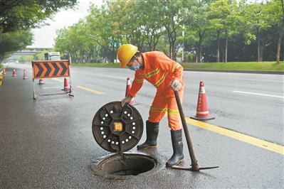 道路养护如何应对暴雨？.jpg