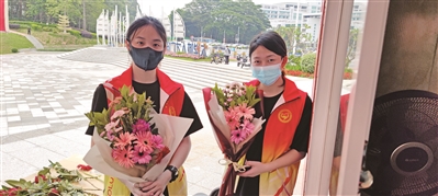 这个毕业季让我们共享鲜花吧