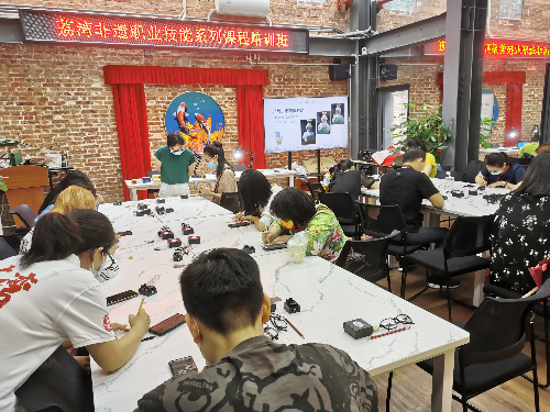 图片1.png
