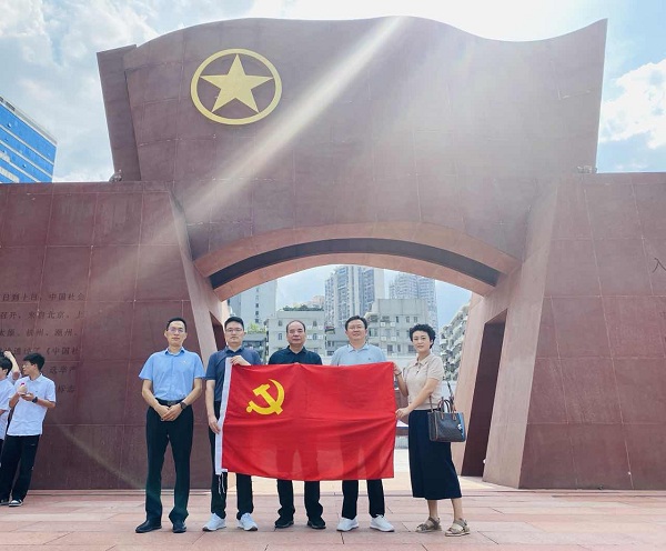 图1.jpg