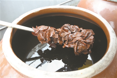 古法酱油酿造技艺传承人刘庆堂：坚守舌尖上的广州“老味道”