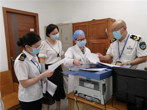 区卫生健康局、区卫生监督所组织开展2022年度实验室生物安全大检查督导工作.jpg