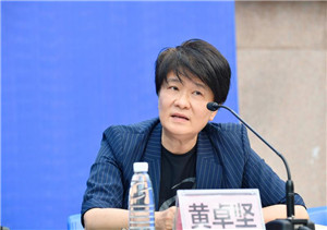 广州日报报业集团常务副总编辑黄卓坚.jpg