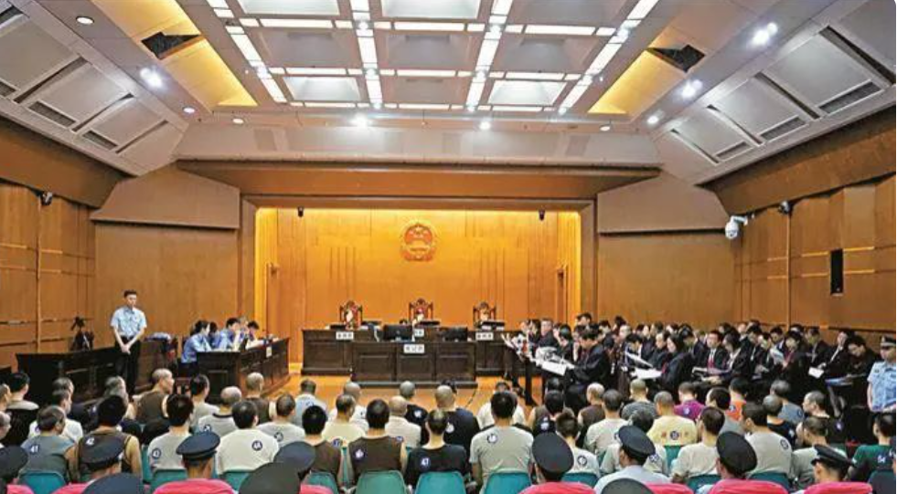 《反有组织犯罪法》实施一周年，荔湾法院亮扫黑除恶“成绩单”！