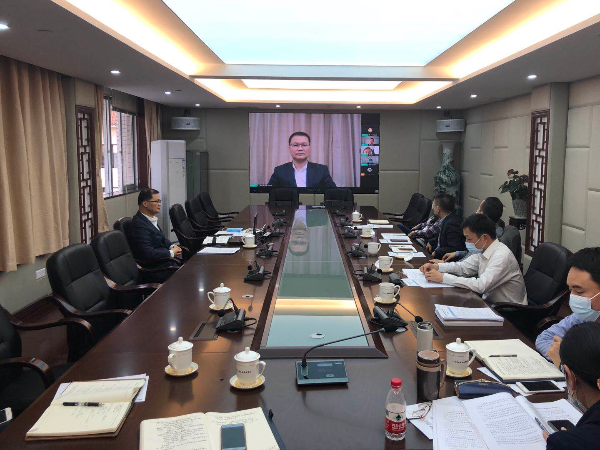 4月10市大湾区办陈建荣常务副主任参加“新基建与中国经济新动能”研讨会.jpg