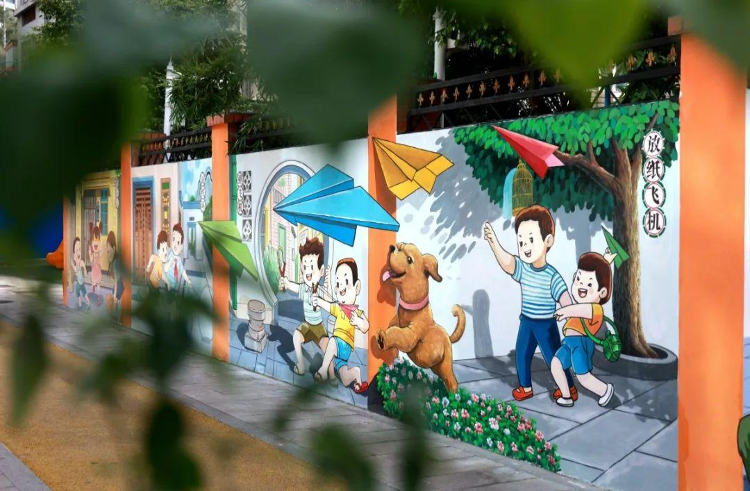 Be surprised by 3D wall paintings around street corners